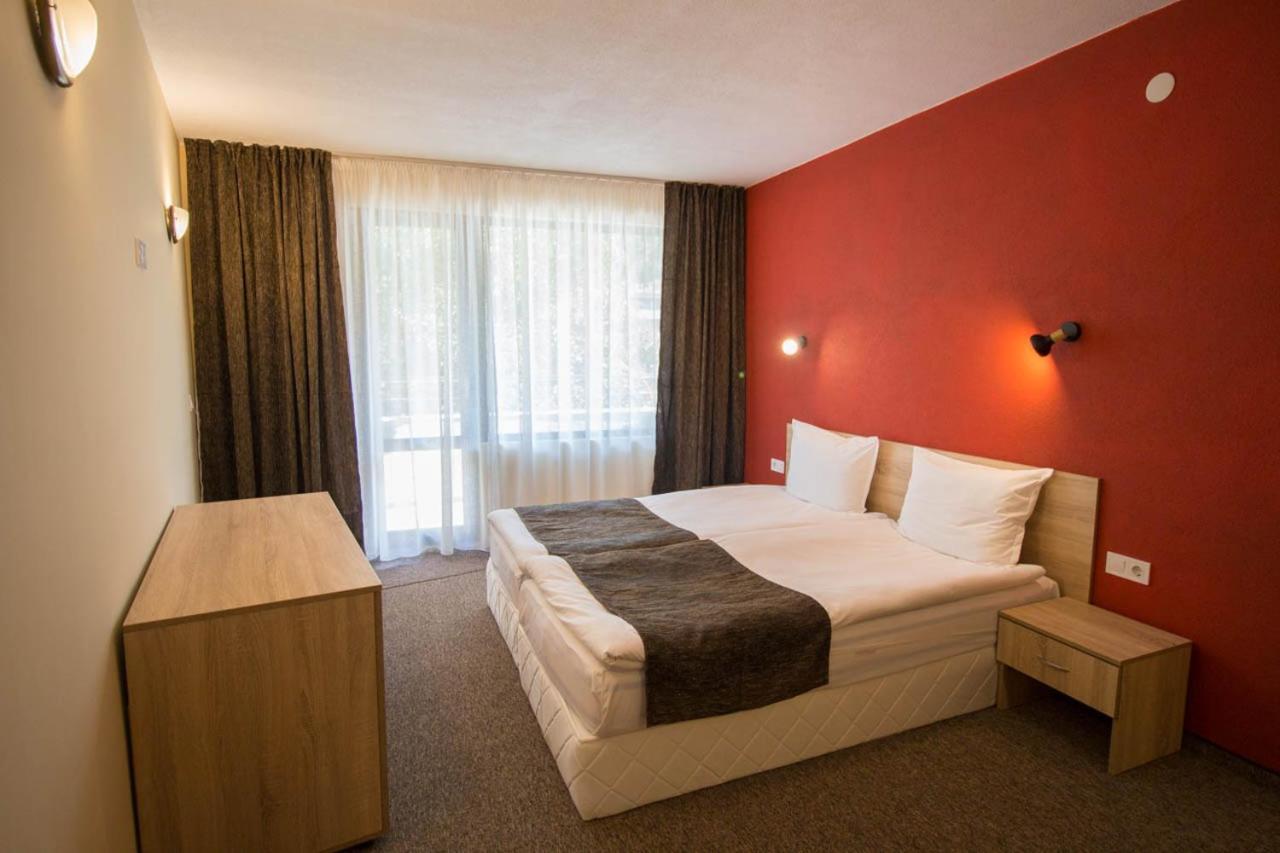 Evridika Hotel Devin Esterno foto