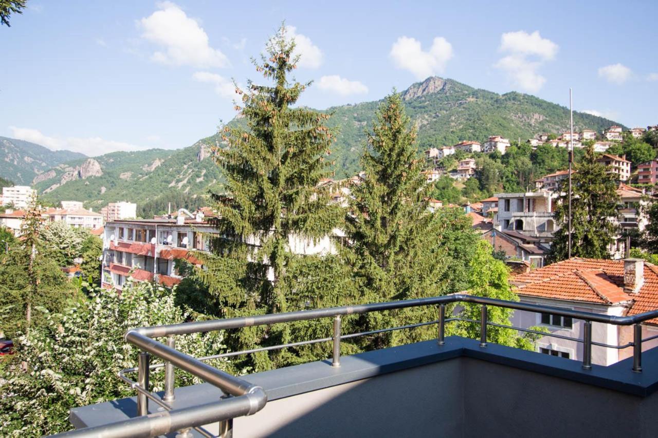 Evridika Hotel Devin Esterno foto