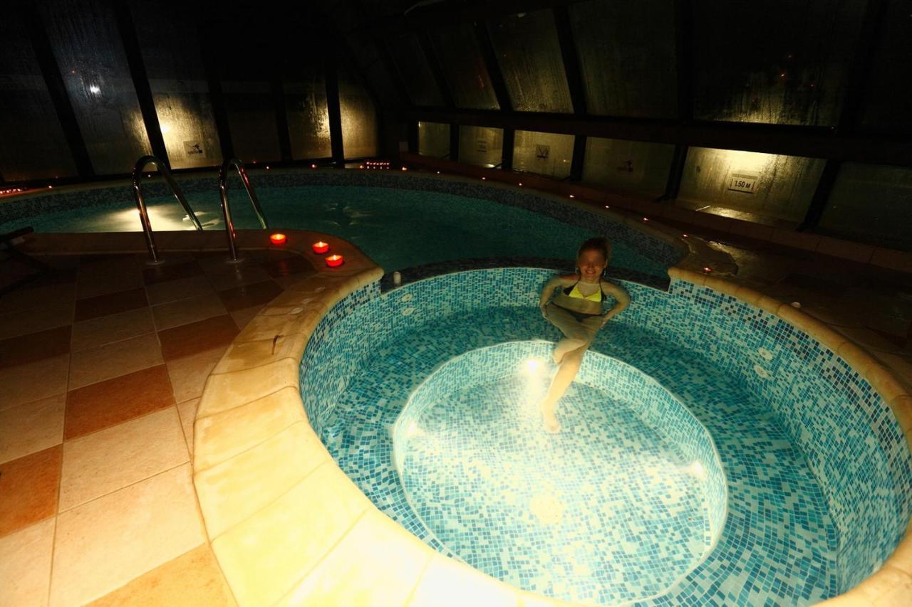 Evridika Hotel Devin Esterno foto